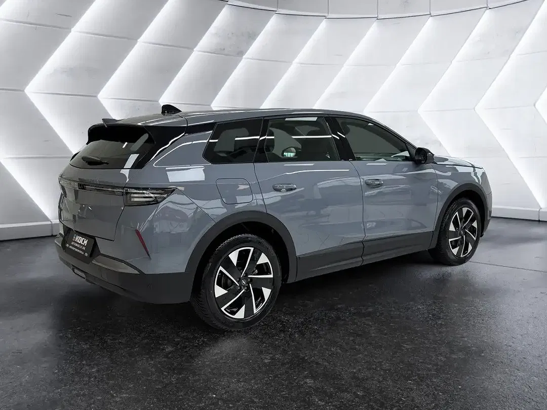 Opel Grandland - Thumbnail 2