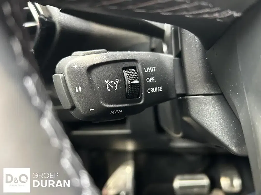 DS Automobiles DS 7 Crossback - Thumbnail 9