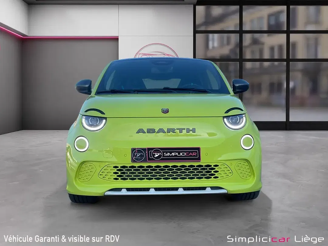Abarth 500e - Thumbnail 2