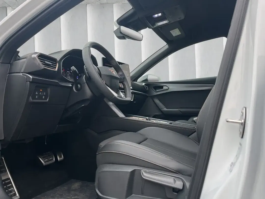 CUPRA Leon - Thumbnail 6