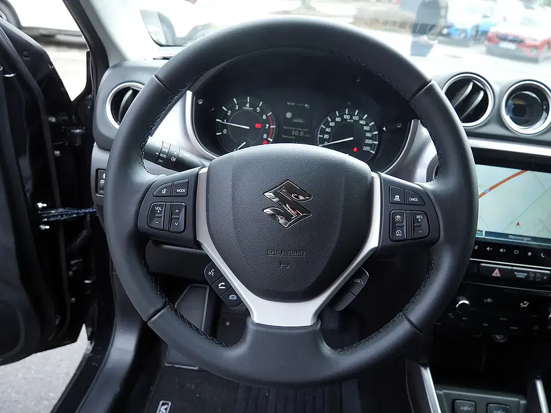 Suzuki Vitara - Thumbnail 11