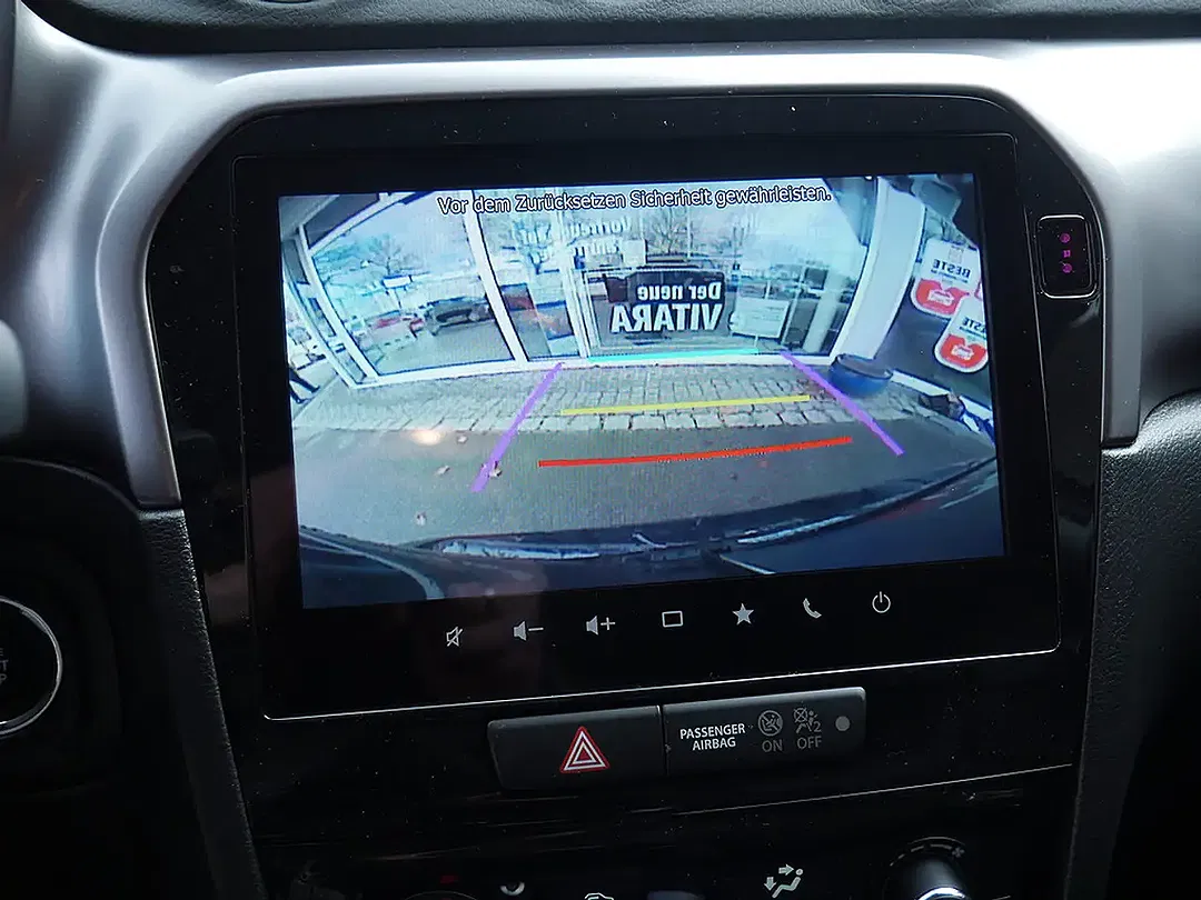 Suzuki Vitara - Thumbnail 14