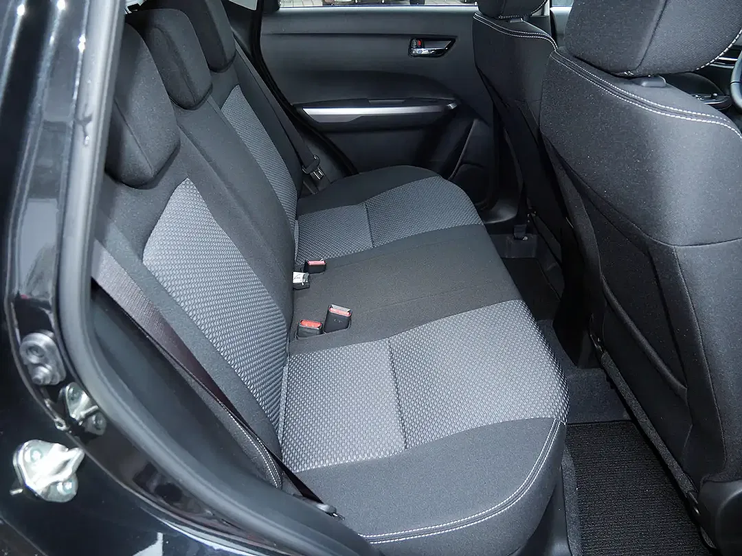 Suzuki Vitara - Thumbnail 9
