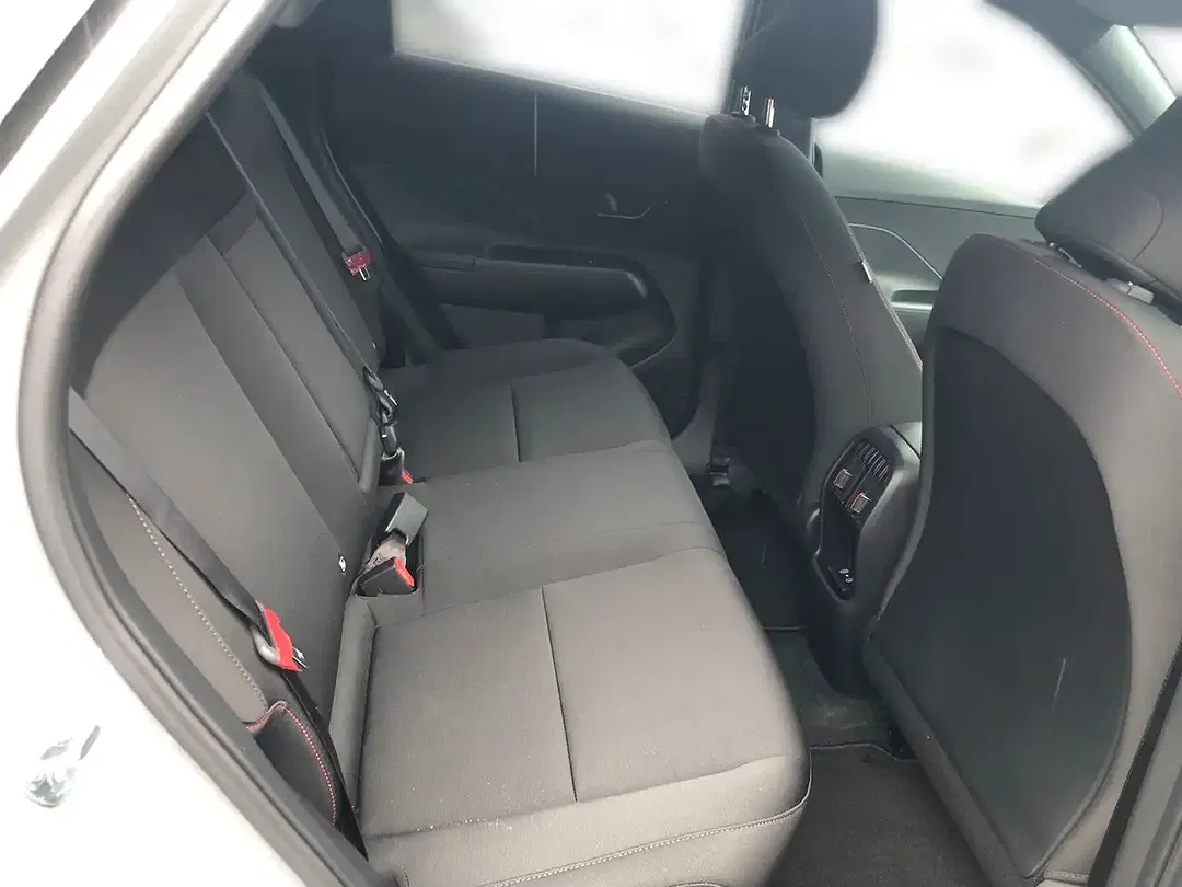 Hyundai KONA - Thumbnail 13