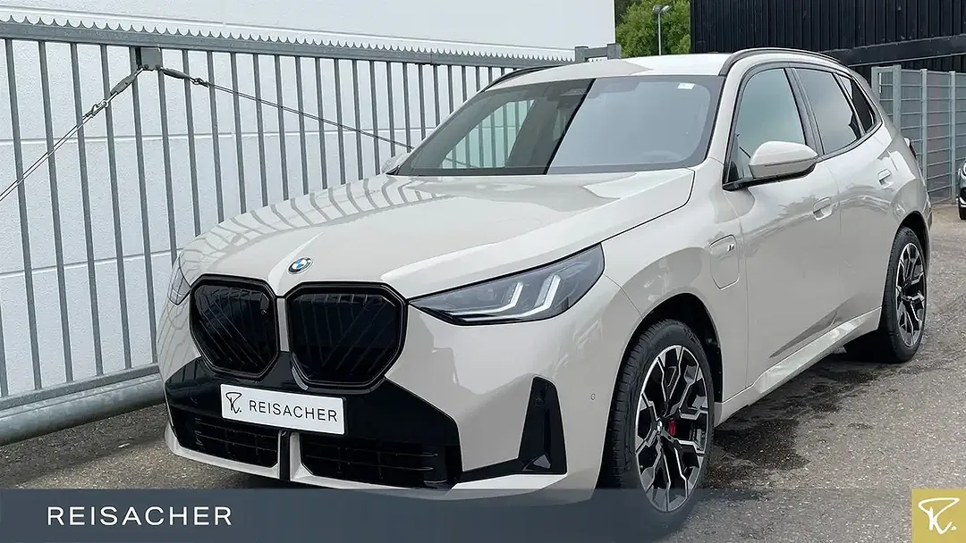 BMW X3 - Thumbnail 1