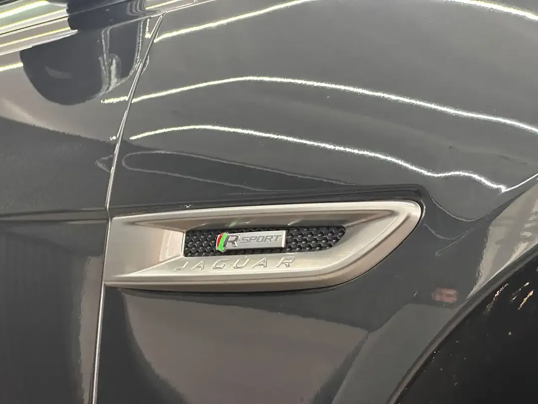 Jaguar XF - Thumbnail 36