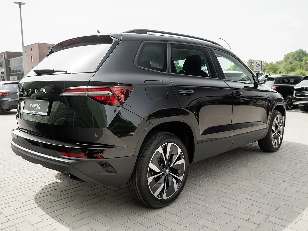 Skoda Karoq - Thumbnail 3