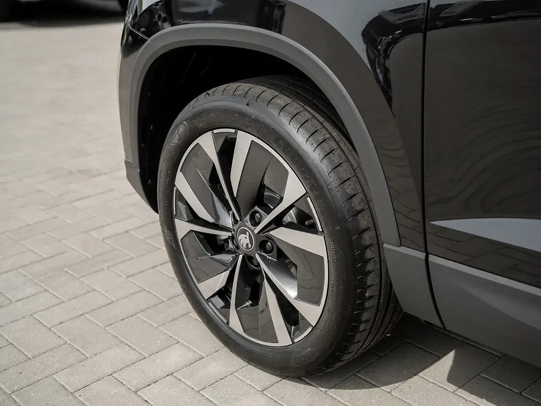 Skoda Karoq - Thumbnail 5