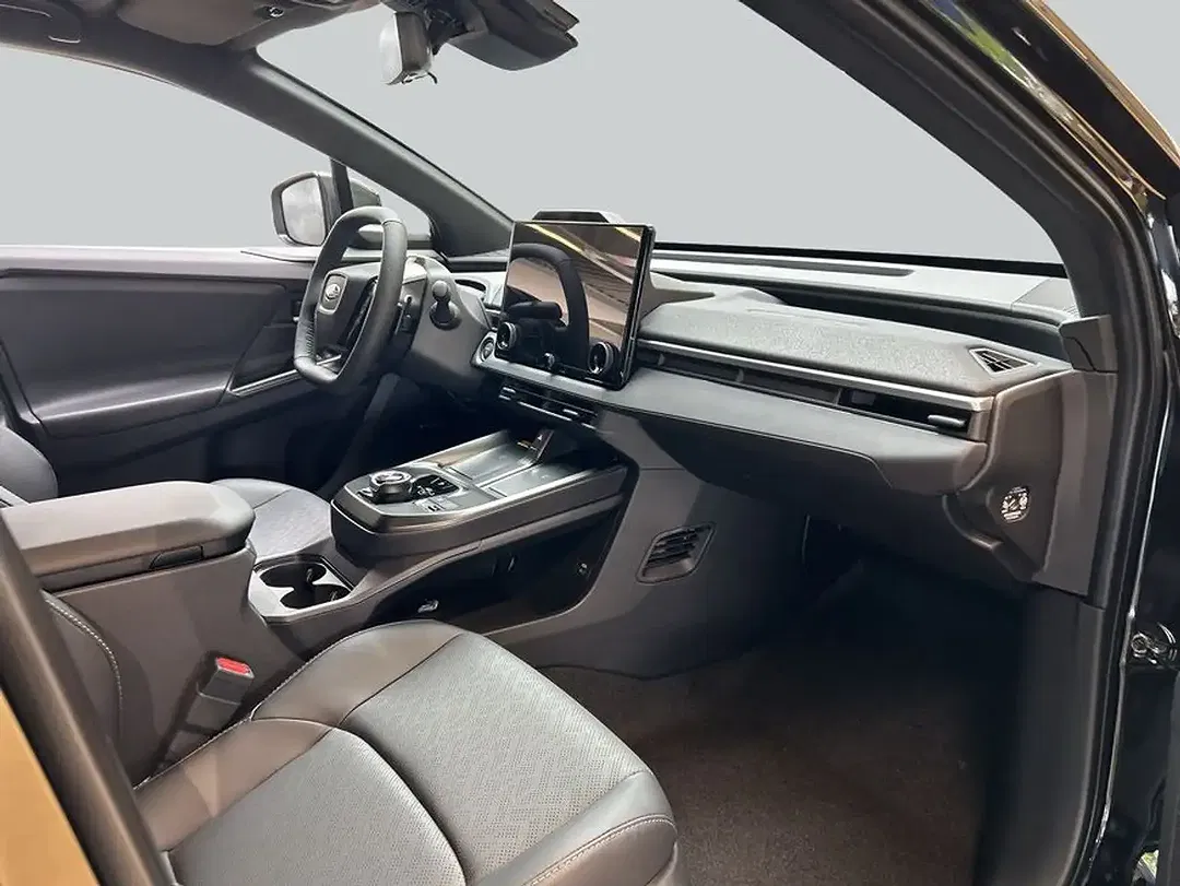 Subaru Solterra - Thumbnail 12