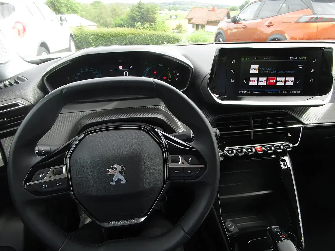 Peugeot 2008 - Thumbnail 12