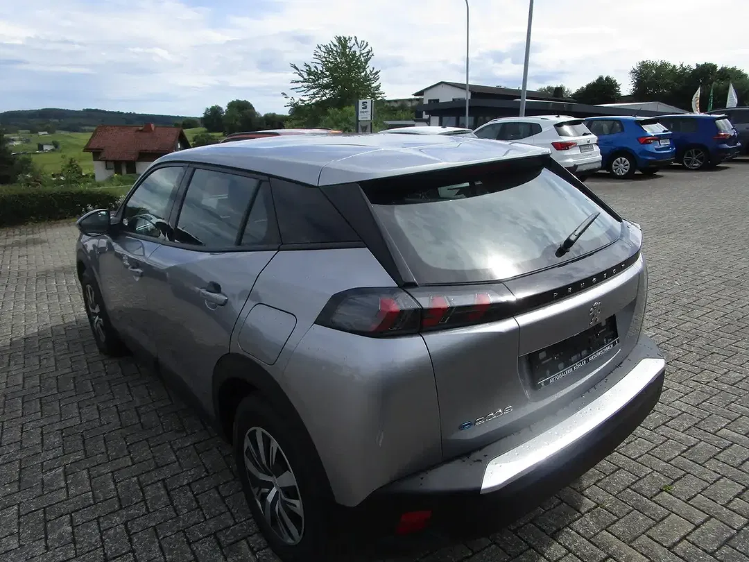 Peugeot 2008 - Thumbnail 6