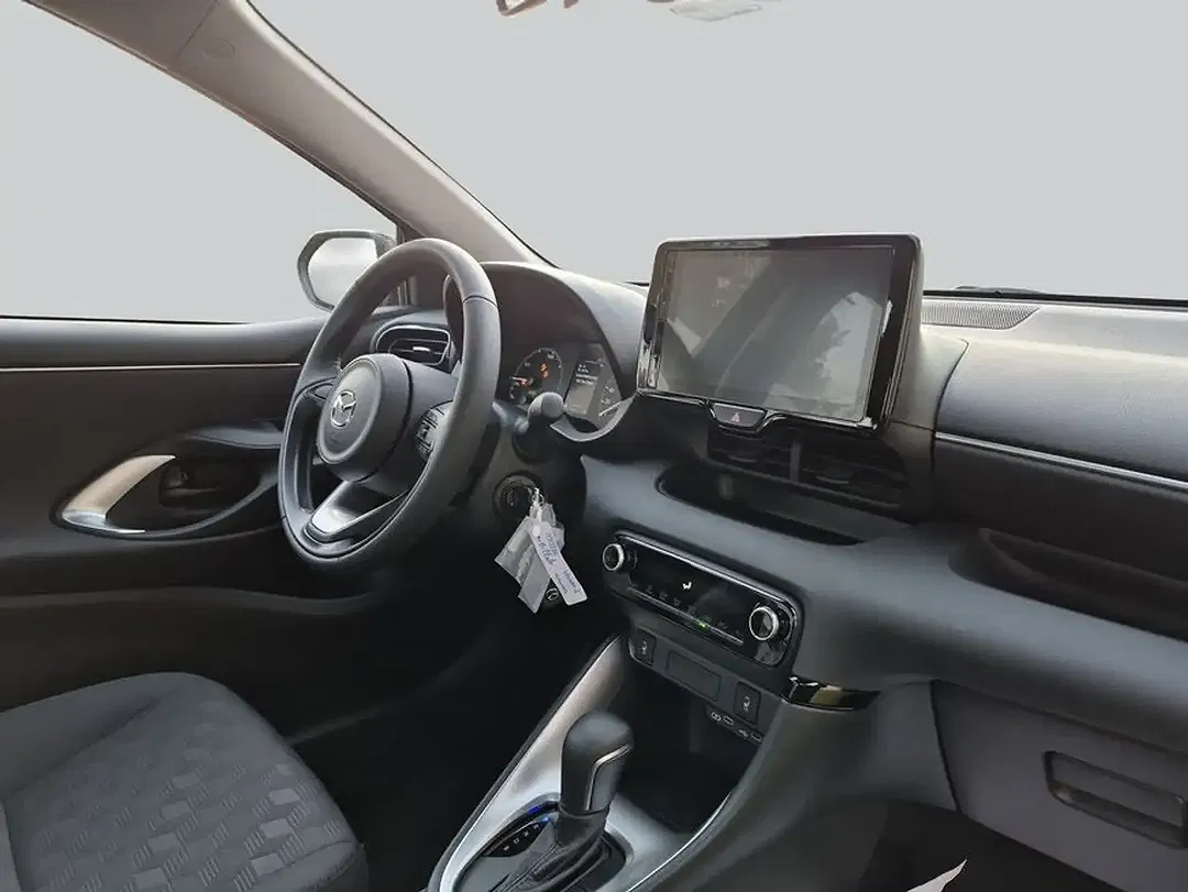 Mazda 2 - Thumbnail 11