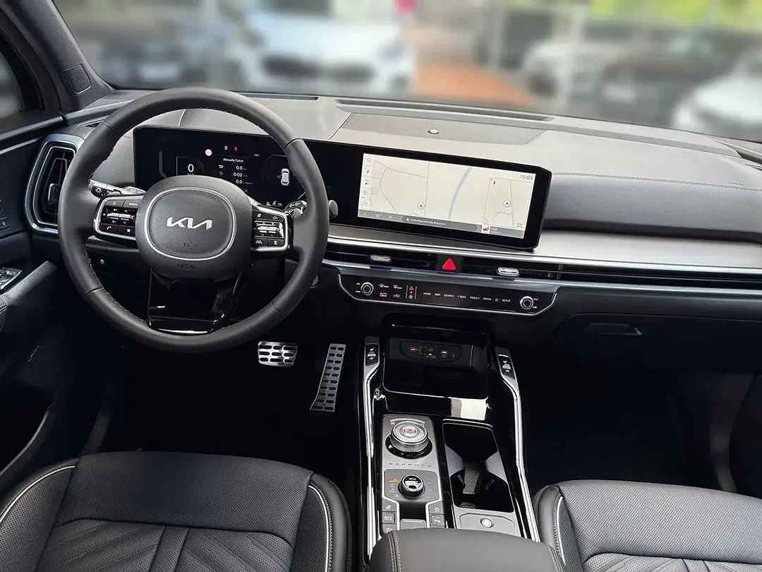 Kia Sorento - Thumbnail 11
