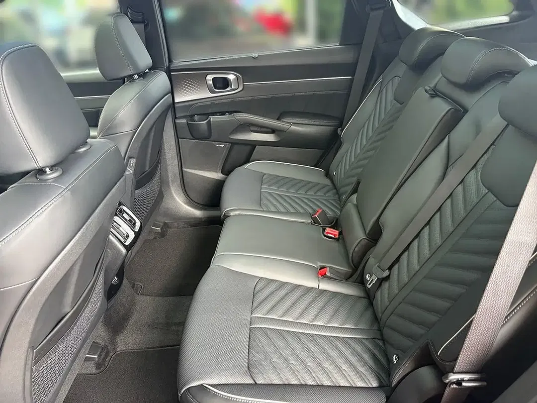 Kia Sorento - Thumbnail 12