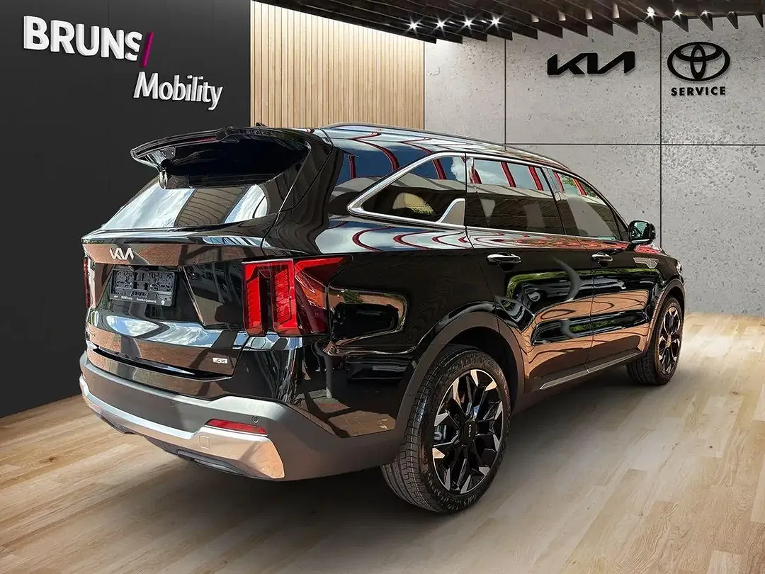 Kia Sorento - Thumbnail 4