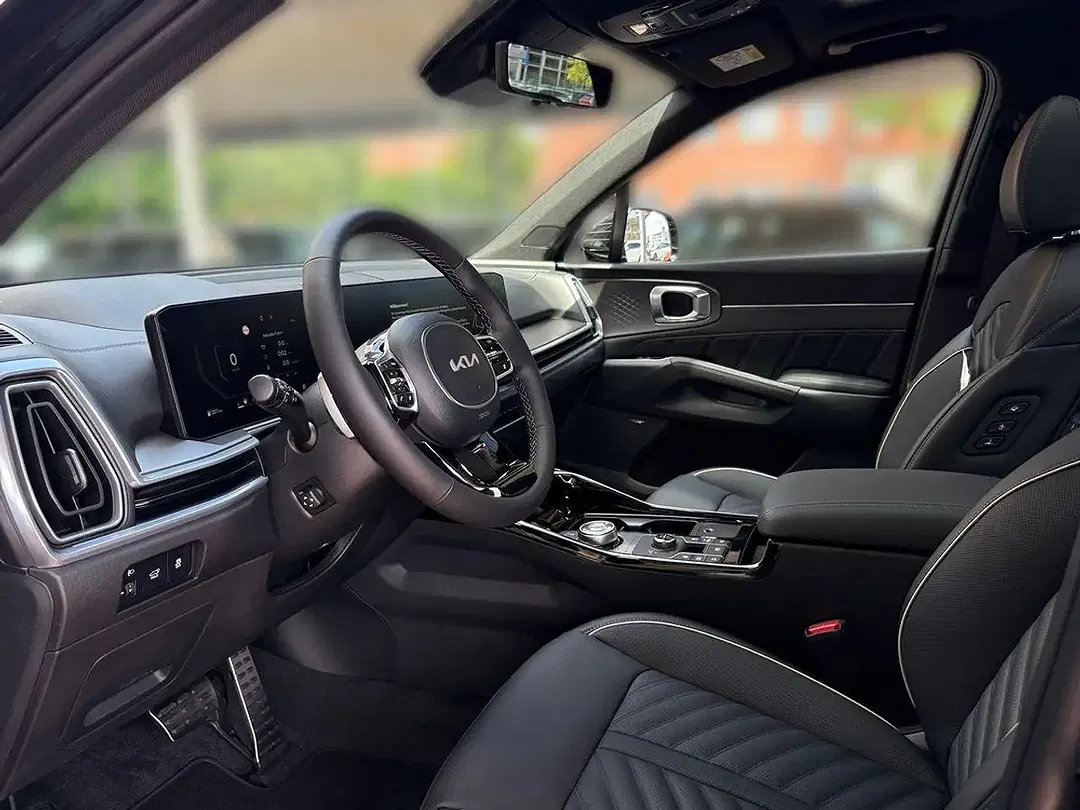 Kia Sorento - Thumbnail 8