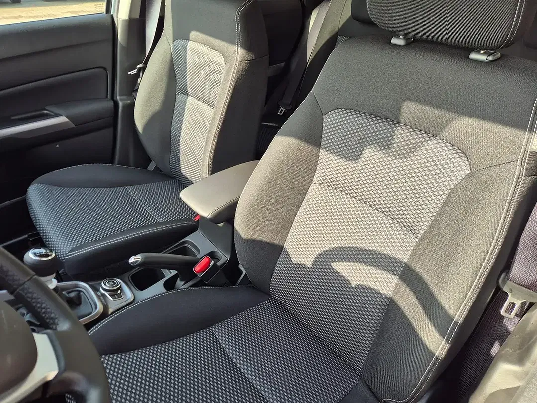 Suzuki Vitara - Thumbnail 12