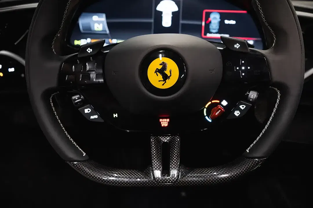 Ferrari 296 GTS - Thumbnail 10