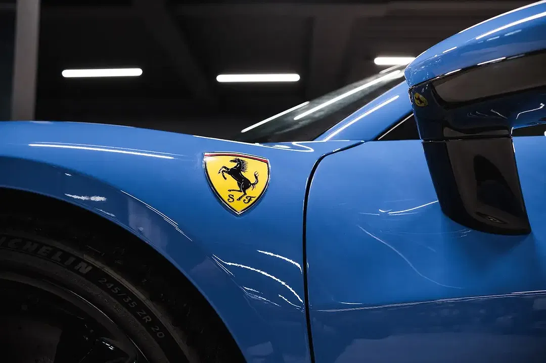 Ferrari 296 GTS - Thumbnail 8