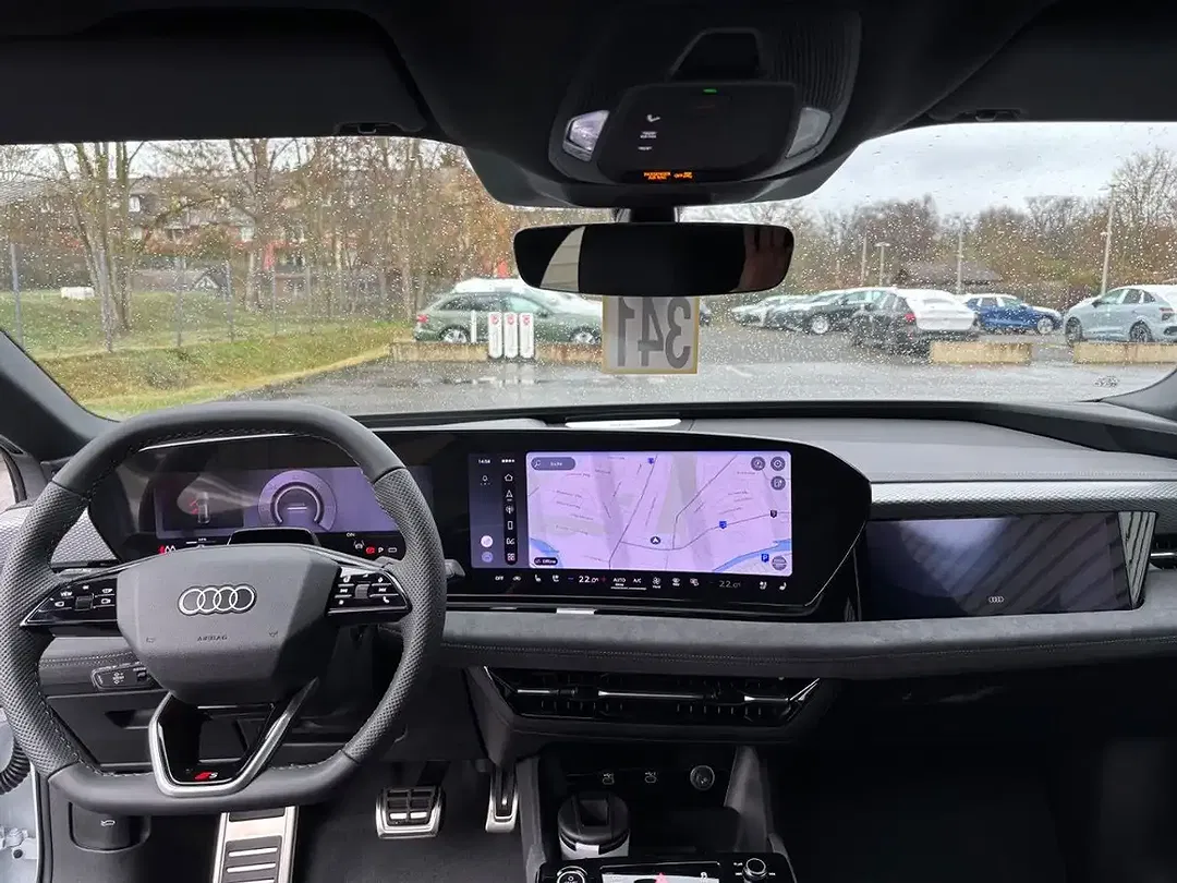 Audi A6 e-tron - Thumbnail 11