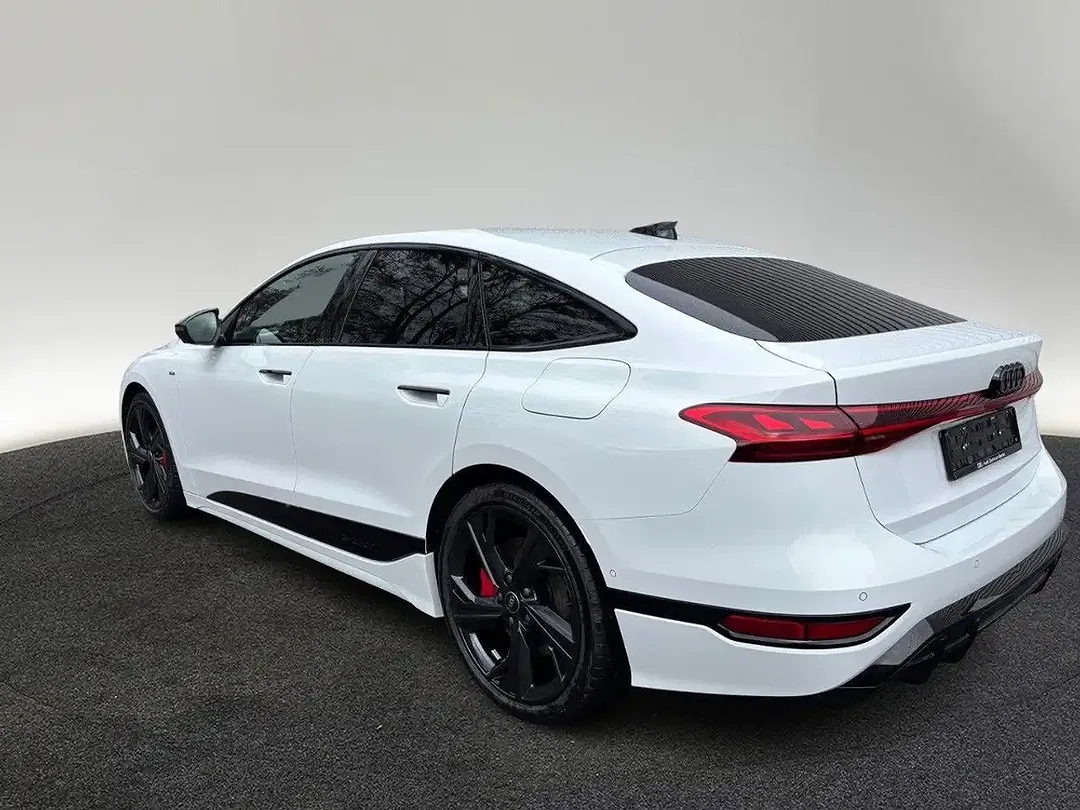 Audi A6 e-tron - Thumbnail 6