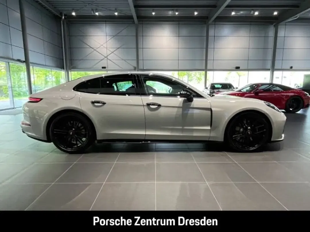 Porsche Panamera - Thumbnail 10