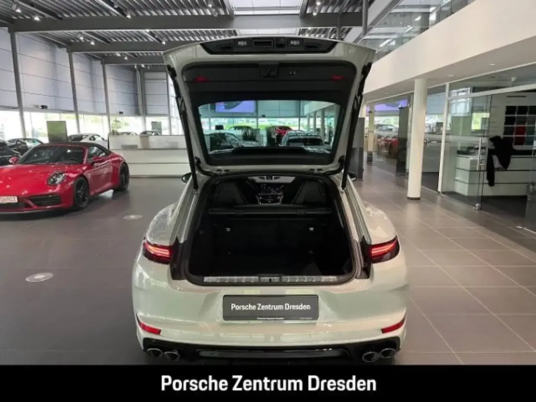 Porsche Panamera - Thumbnail 12