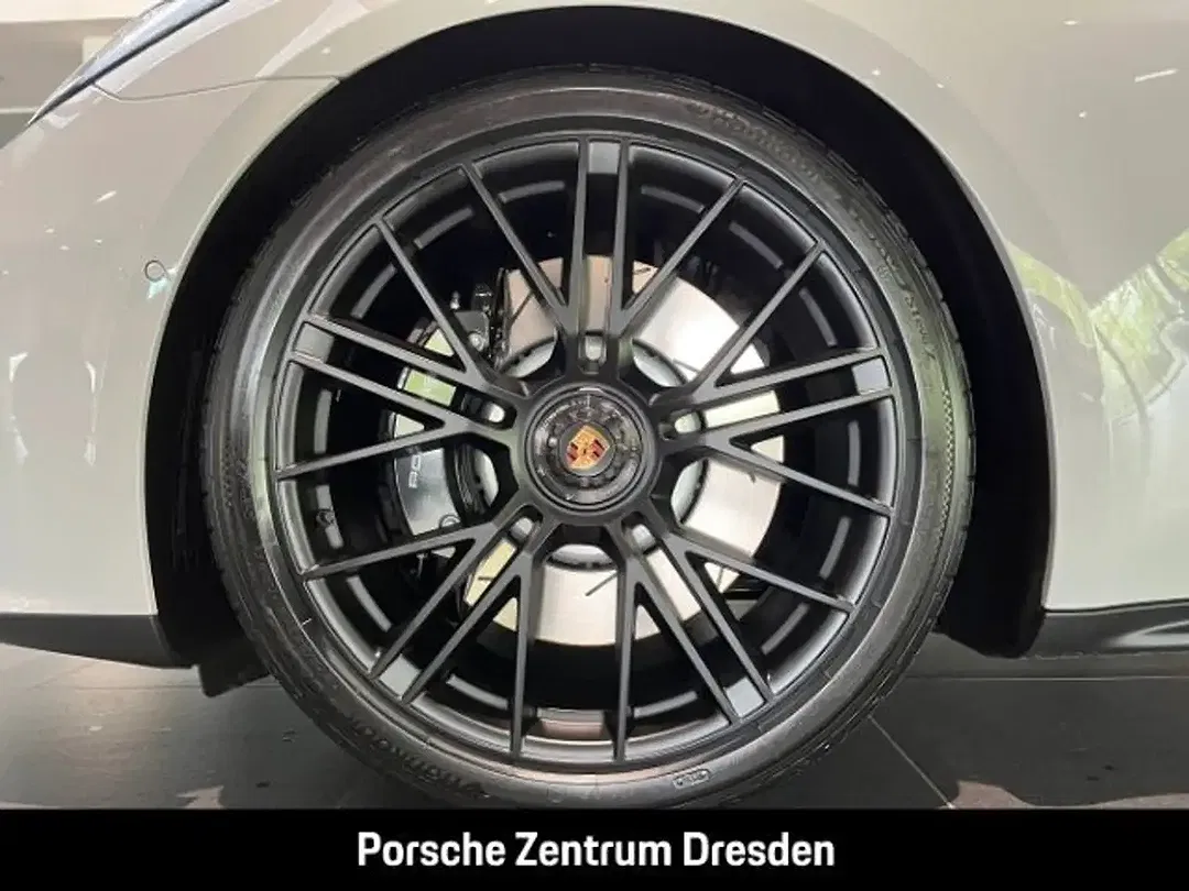 Porsche Panamera - Thumbnail 8