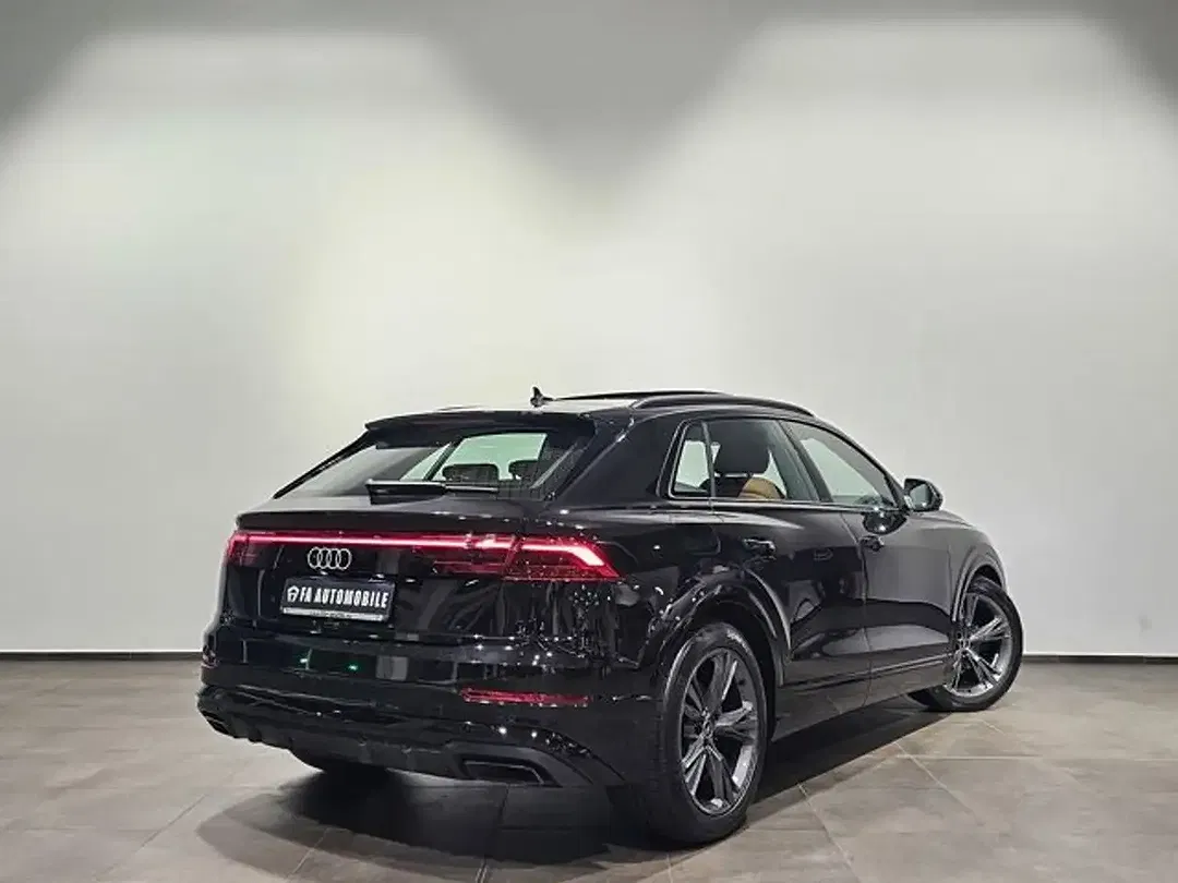 Audi Q8 - Thumbnail 8