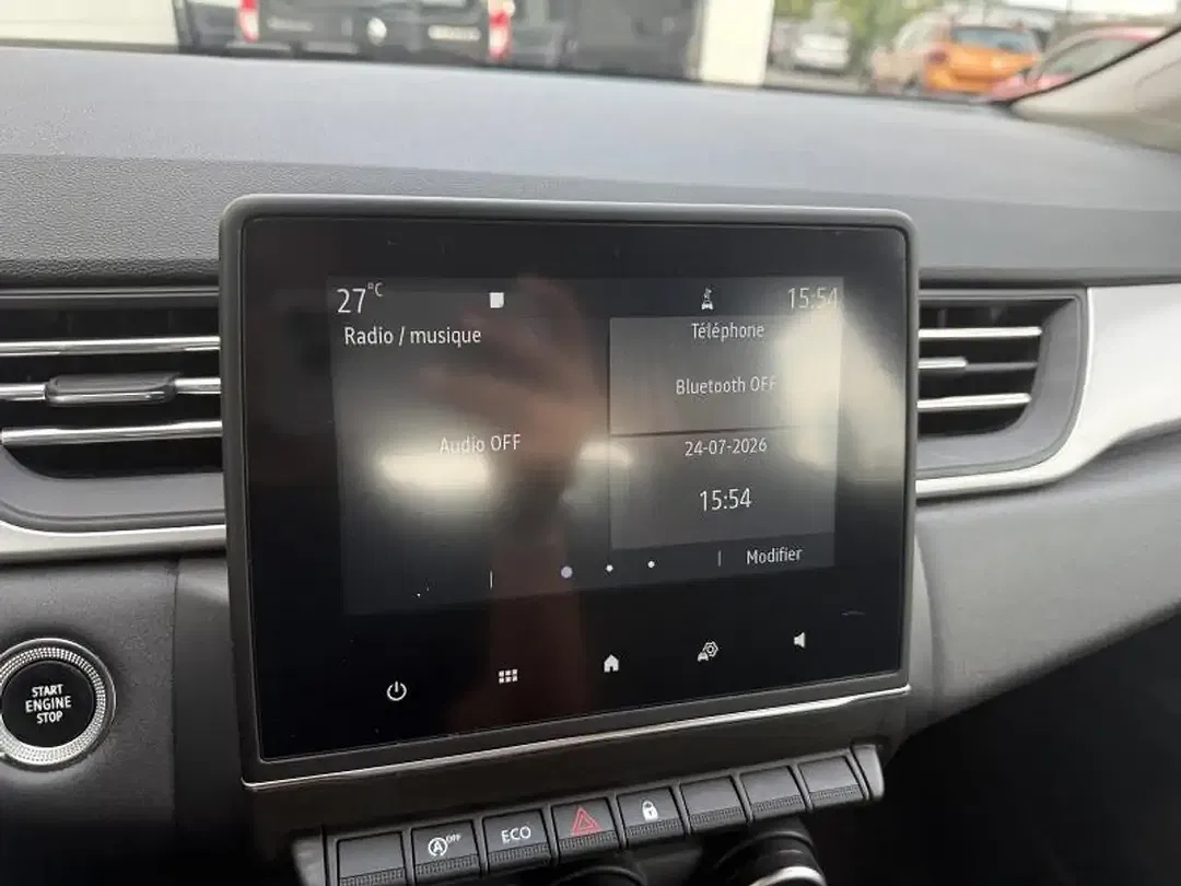 Renault Captur - Thumbnail 13