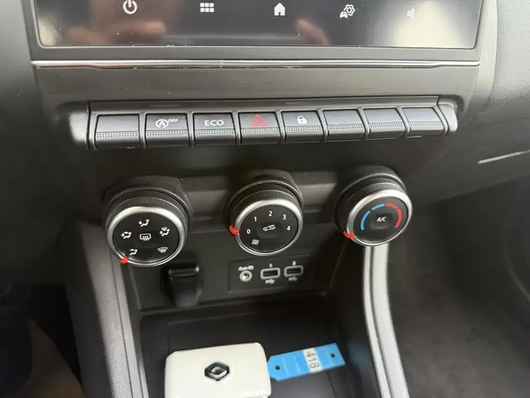 Renault Captur - Thumbnail 15