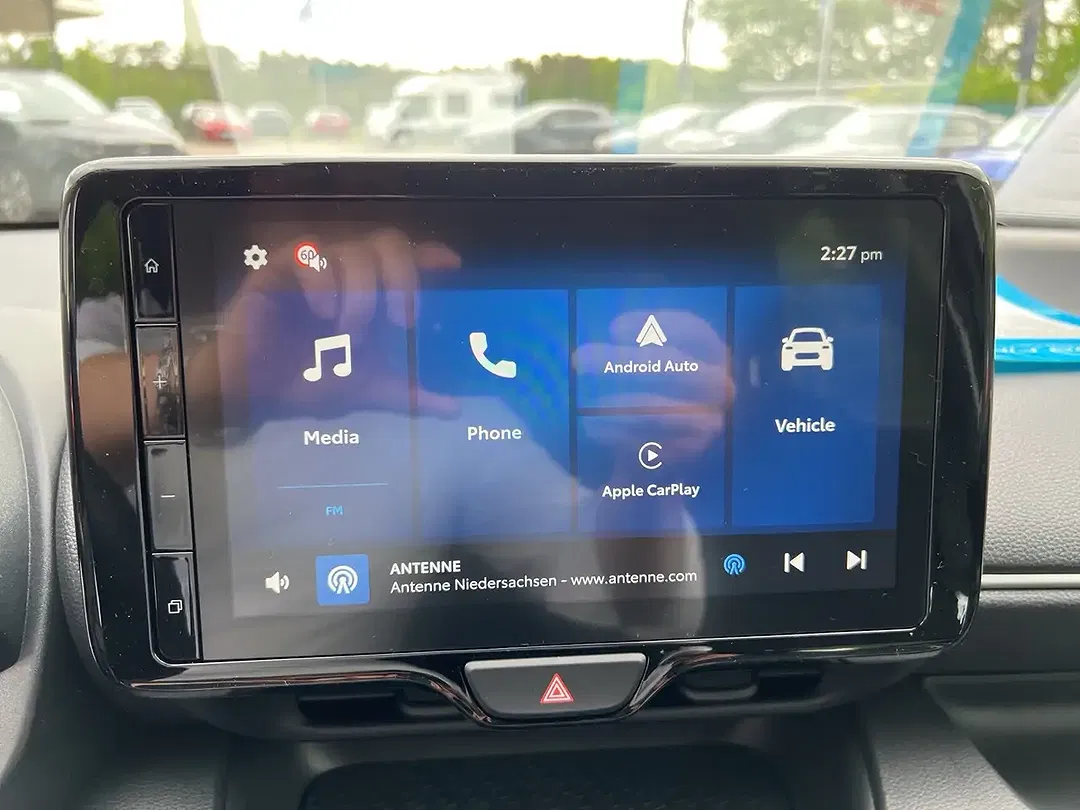 Mazda 2 - Thumbnail 9