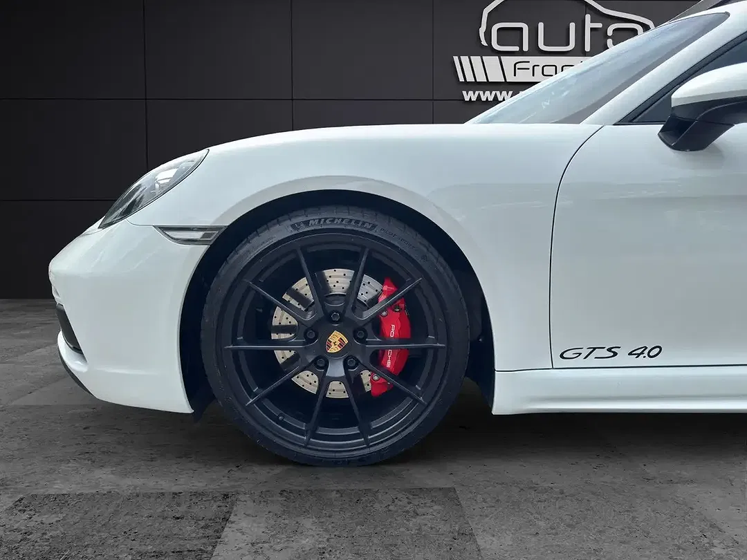 Porsche Cayman - Thumbnail 10