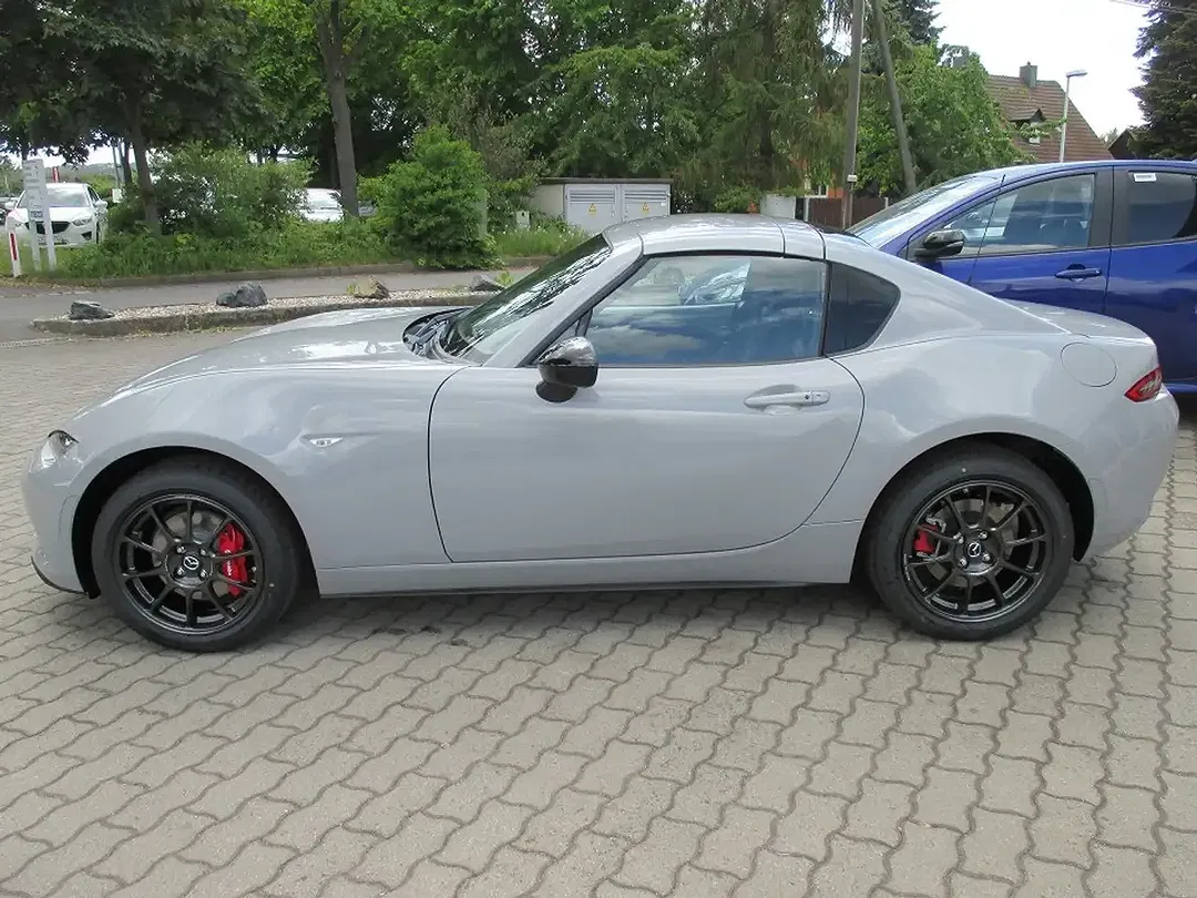 Mazda MX-5 - Thumbnail 4