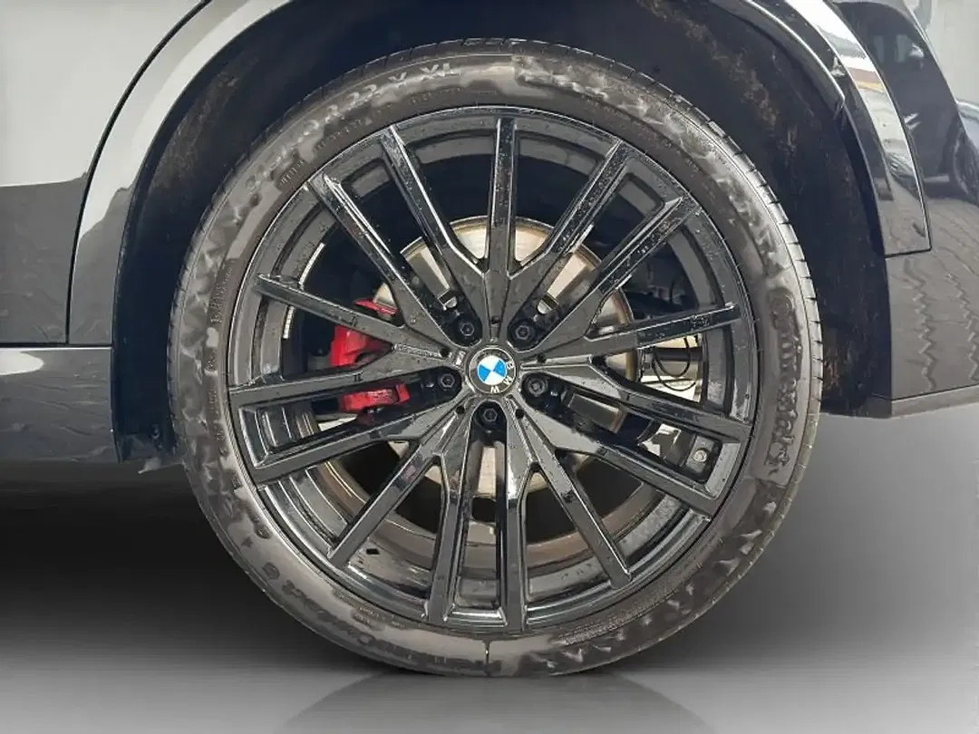 BMW X5 - Thumbnail 10
