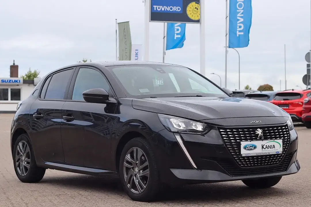 Peugeot 208 - Thumbnail 2