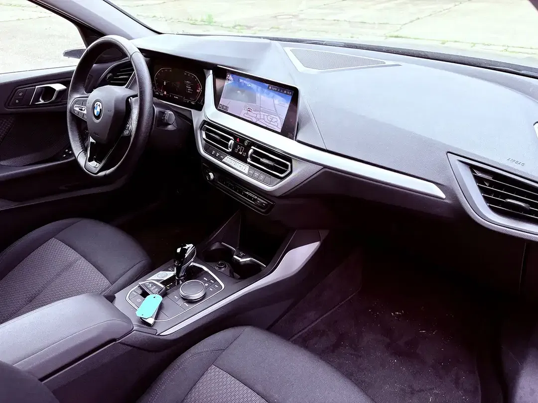 BMW 116 - Thumbnail 9