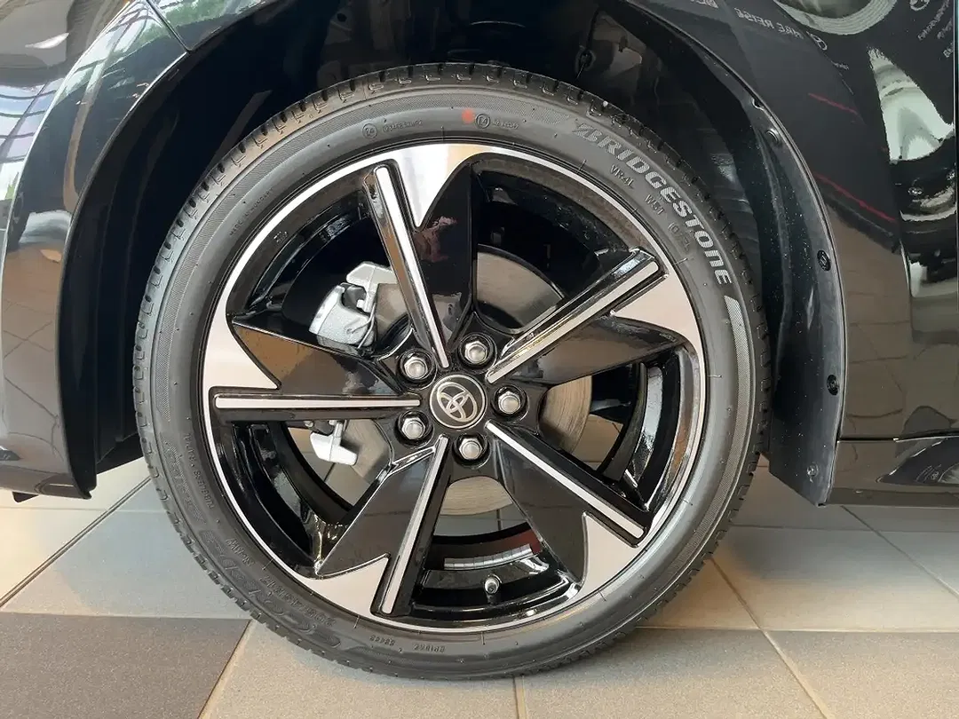 Toyota Yaris - Thumbnail 7