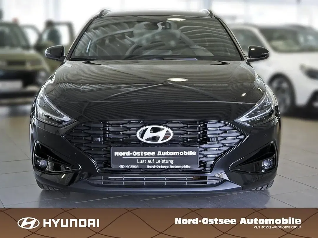 Hyundai i30 - Thumbnail 2