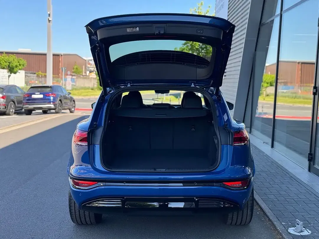 Audi Q6 e-tron - Thumbnail 5