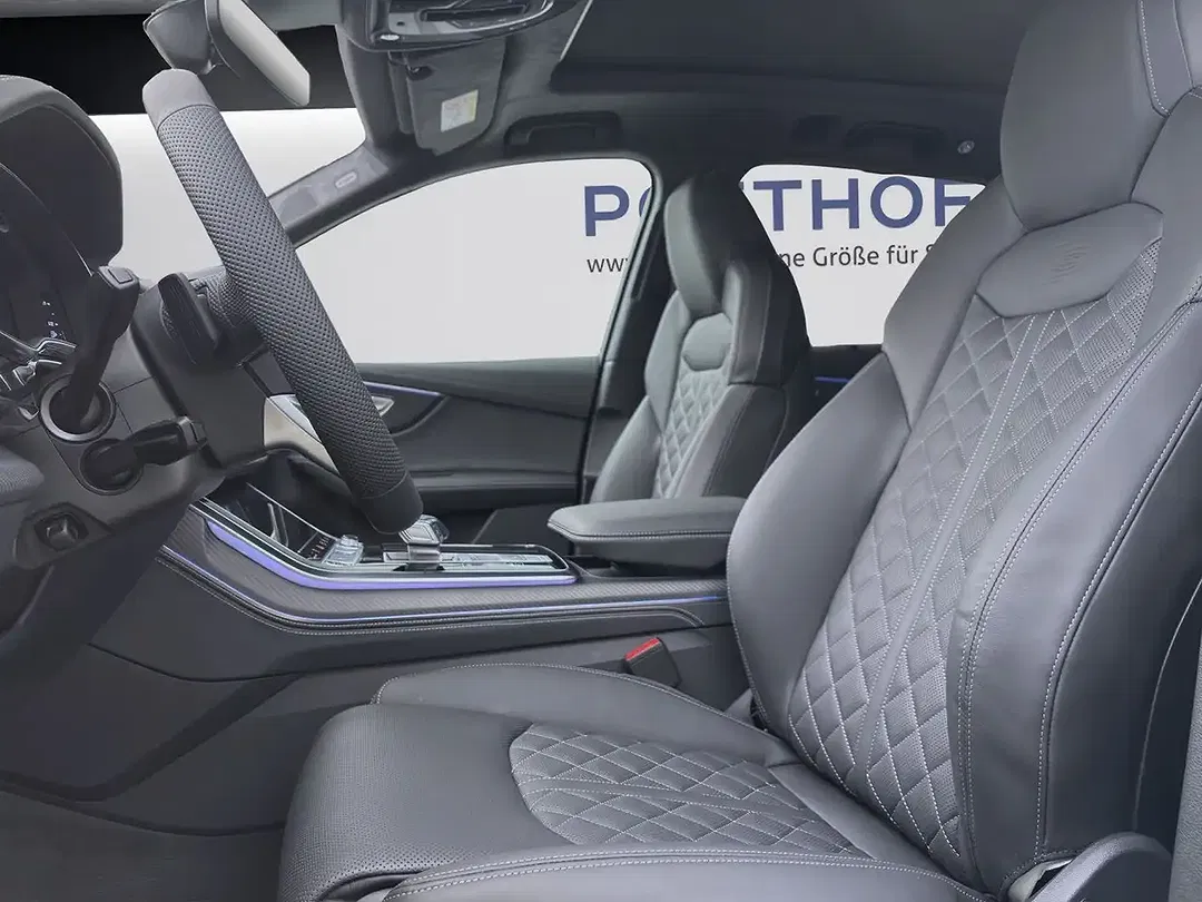 Audi Q7 - Thumbnail 10