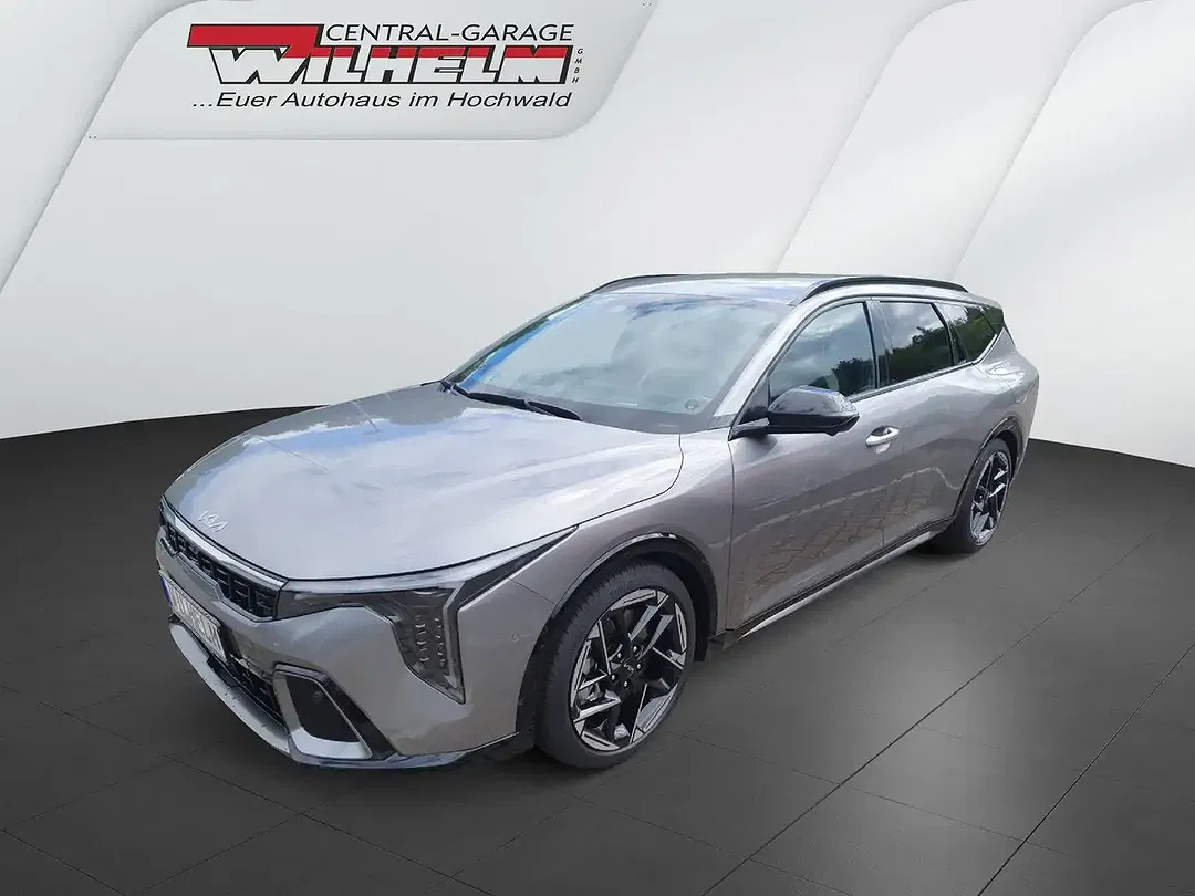 Kia K4 - Thumbnail 1