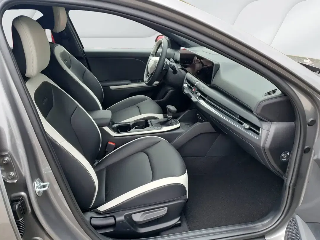 Kia K4 - Thumbnail 6