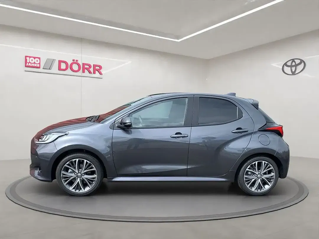 Toyota Yaris - Thumbnail 2
