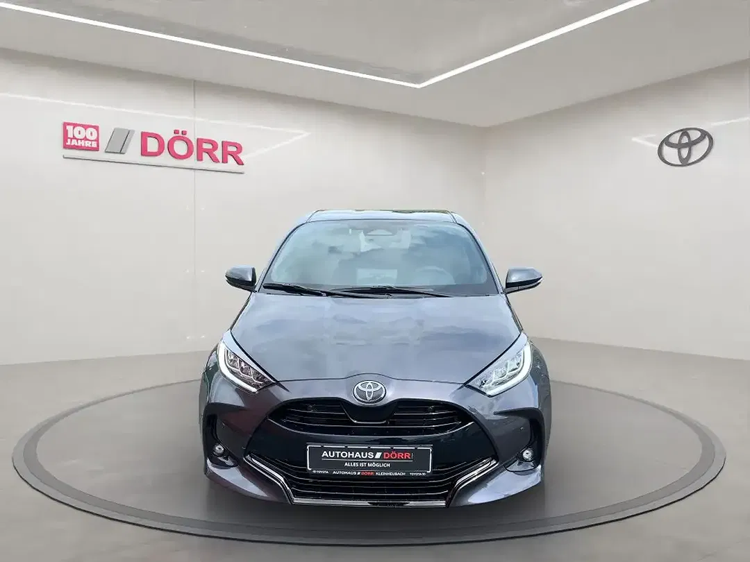 Toyota Yaris - Thumbnail 8