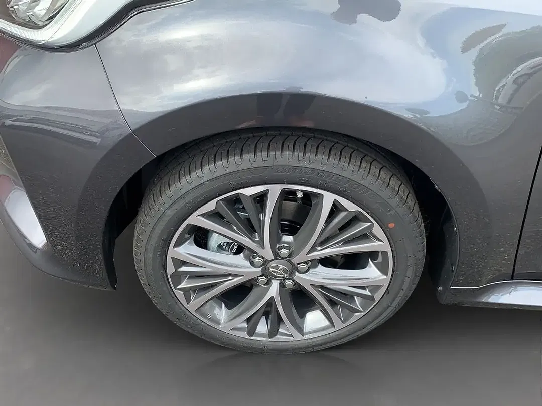Toyota Yaris - Thumbnail 9
