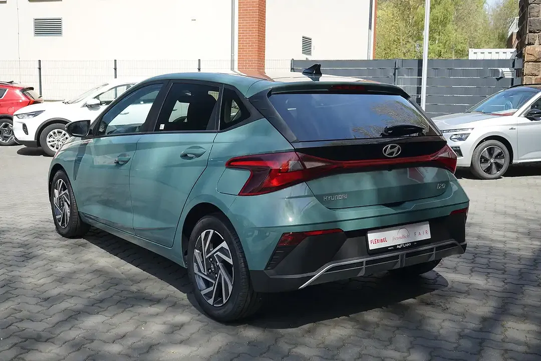 Hyundai i20 - Thumbnail 3