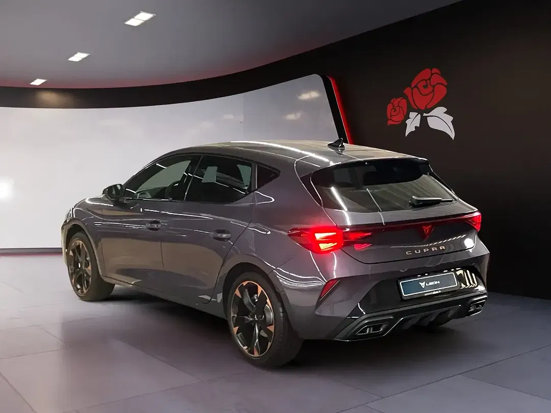 CUPRA Leon - Thumbnail 3