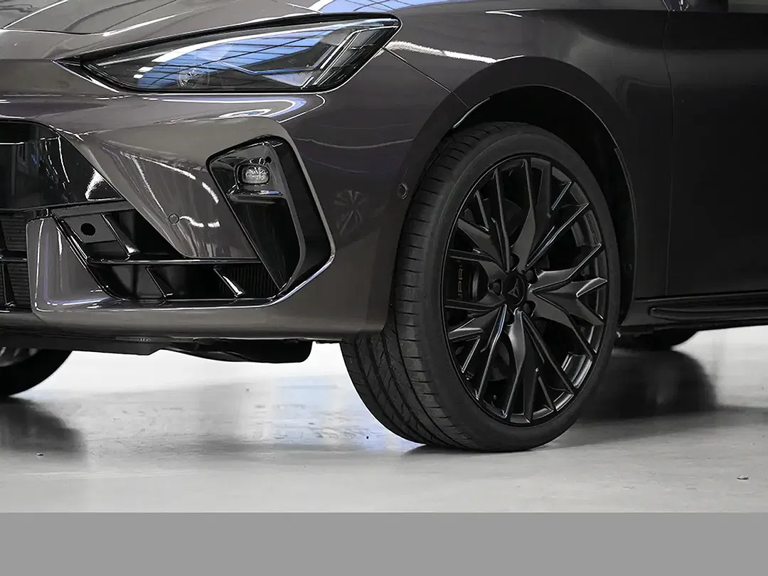 CUPRA Leon - Thumbnail 6
