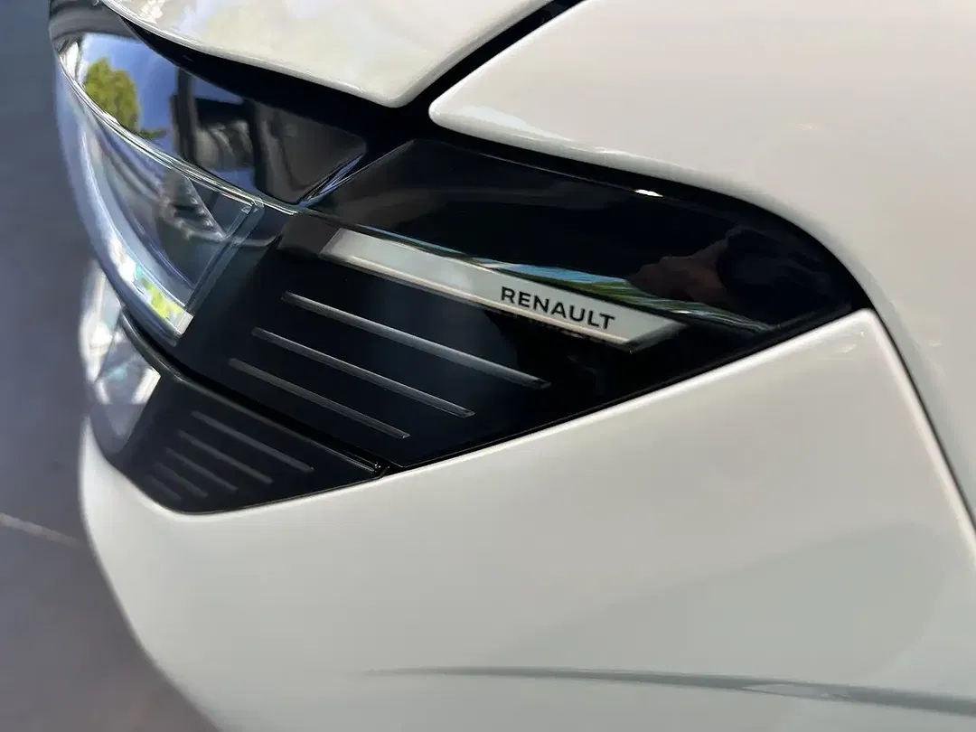 Renault Megane E-Tech - Thumbnail 5